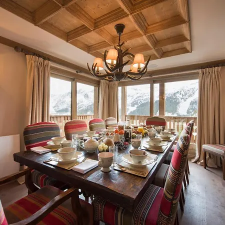 Royal Chalet With Beautiful Pool, Jacuzzi And Sauna